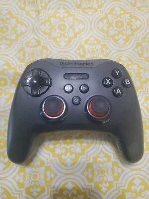 STEELSERIES STRATUS XL WIRELESS Controller for Windows/Android/VR - Oculus Vive - Image 1 of 4