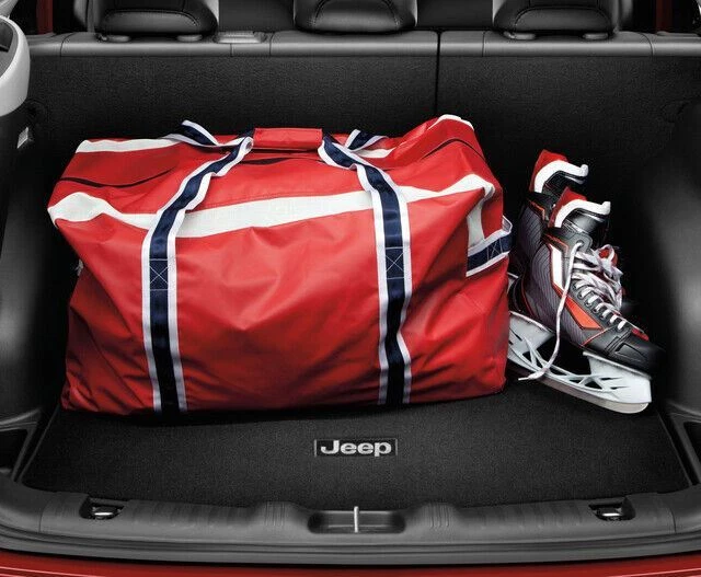 Alfombrilla de carga trasera genuina Mopar 2017-2025 Jeep Compass 82214650AB Foto 1 de 1