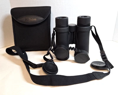 Nikon Prostaff 3S Binoculars 10x42 7 Waterproof w/ Case Great Condition - Image 1 of 4