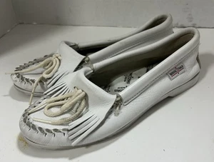 Minnetonka Damengröße 7 weiß Leder Mokassin Kilty Schuhe LESEN - Bild 1 von 10