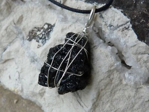 Silver Pendant With 1 Raw Black Tourmaline Called "Schorl" - Picture 1 of 12