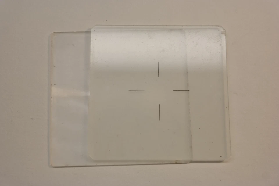 PANTALLA DE ENFOQUE ESTÁNDAR HASSELBLAD CON FRESNEL PARA 500C Foto 1 de 1