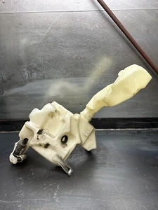 01-05 Volkswagen VW Passat 1.8 T windshield washer reservoir tank - Picture 1 of 3