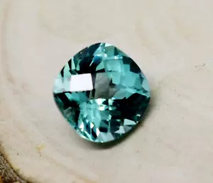 Natural Loose Faceted **Green Sapphire** 5.55 Carat Approximate Loose Gemstone! - Picture 1 of 9
