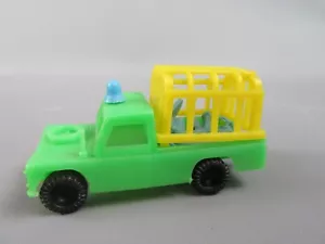 A675 Vintage 1970 VAM 1:55 Land Rover 109 Verde + Elefante Giocattolo Plastica - Foto 1 di 8