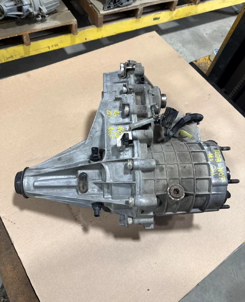 2003-2007 Chevrolet Silverado 1500 Transfer Case Electric Shift Opt NP8 - Image 1 of 4