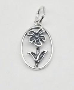 Vintage Sterling Silver Petite Flower Floral Nature Oval Charm Pendant  - 1.2g - Picture 1 of 3