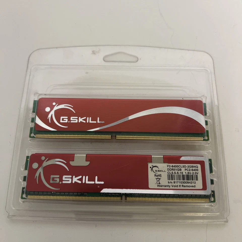 G.Skill red desktop memory ddrII 1GB pc-6400 1.8 V-2.0V - Image 1 of 4
