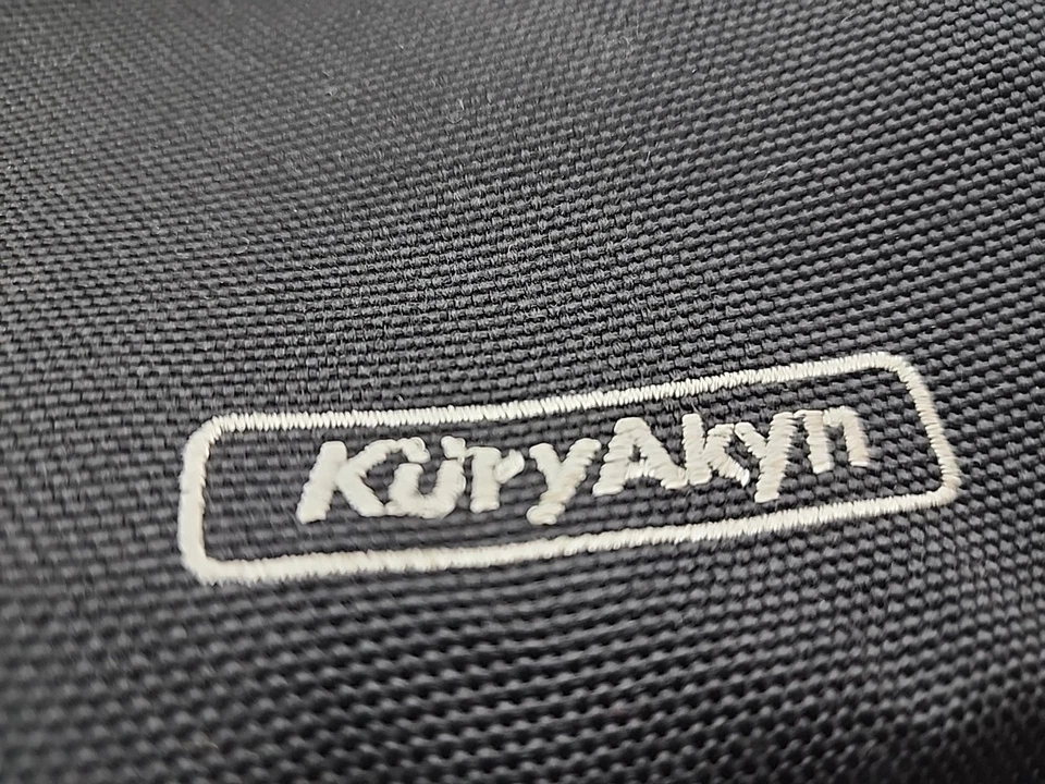 Bolsa portaequipajes para motocicleta Kuryakyn negra nailon cremalleras bolsillos almacenamiento Harley Foto 1 de 4