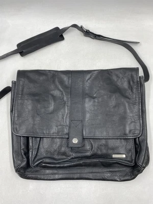 Bolso mensajero de cuero negro Armani Exchange Foto 1 de 4
