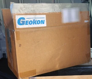 Set Of 2 | Geokon Model 4450 VW Displacement Transducers W/ Cables - Picture 1 of 7