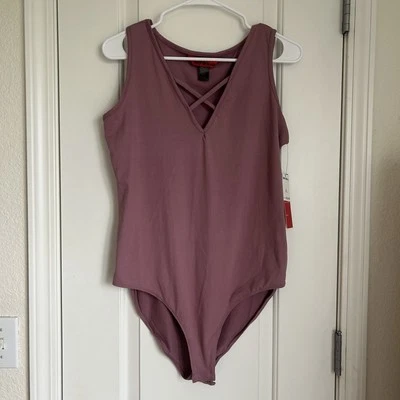 Camiseta sin mangas Hot Kiss para mujer malva frente cruzado body nuevo con etiquetas - talla XL Foto 1 de 4