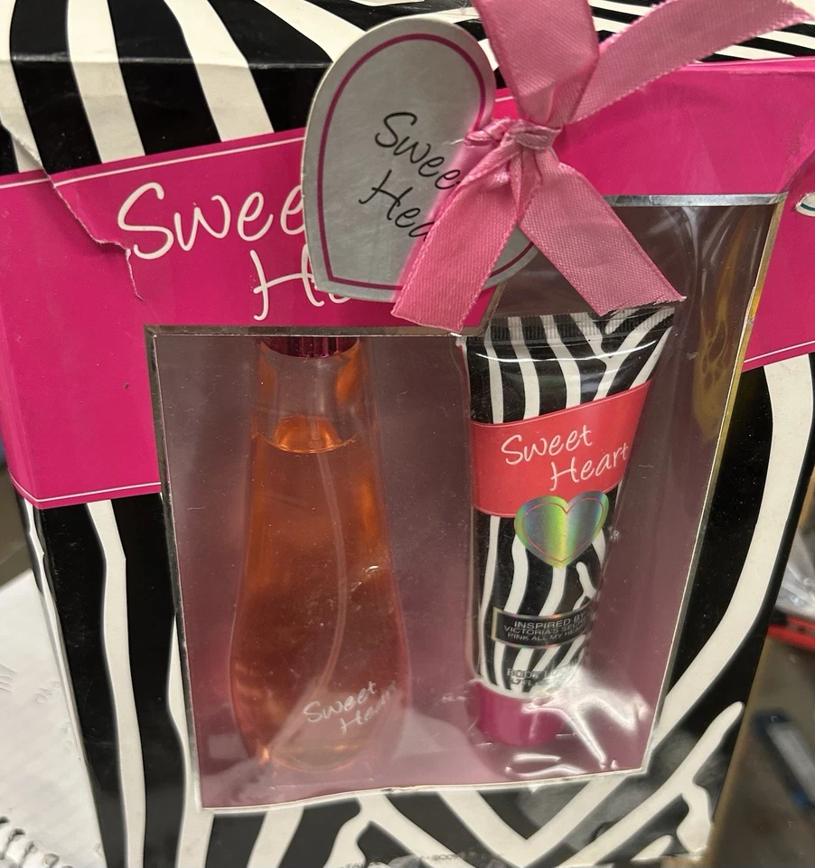 Loción corporal y perfume Sweet Heart de Victoria Secret Foto 1 de 2