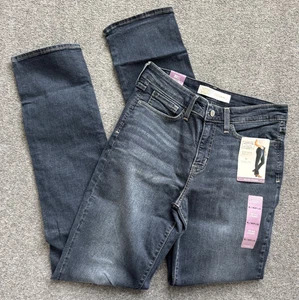 NWT LEVI STRAUSS Signature Gold Straight Leg Blue Jeans - Women 8L 29x34 - Picture 1 of 12