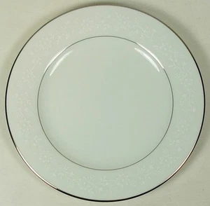 NORITAKE JAPAN BUCKINGHAM 6438 EIGHT 6" BREAD PLATES WHITE PLATINUM - Picture 1 of 3