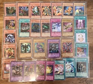Vintage Lot Yugioh Cards 250+ Card Original Sets LOB MRD 30+ Rares Blue Eyes UR - Picture 1 of 19