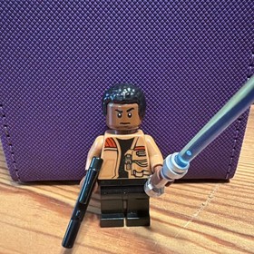 LEGO Star Wars 75139 the Force Awakens Finn Minifigure with Blaster Gun Saber