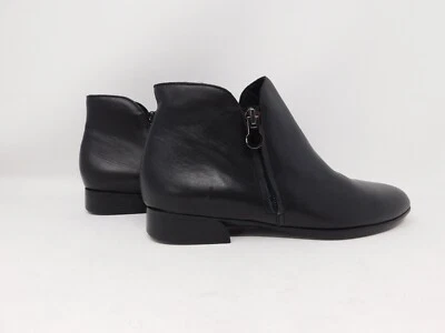 Munro Women's Leather Boots Size 8 N Averee Black Ankle Booties Zipper Chelsea - Image 1 of 4
