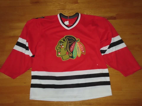Vintage CCM CHICAGO BLACKHAWKS (Man's MED) Hockey Jersey RED BOBBY HULL Cover