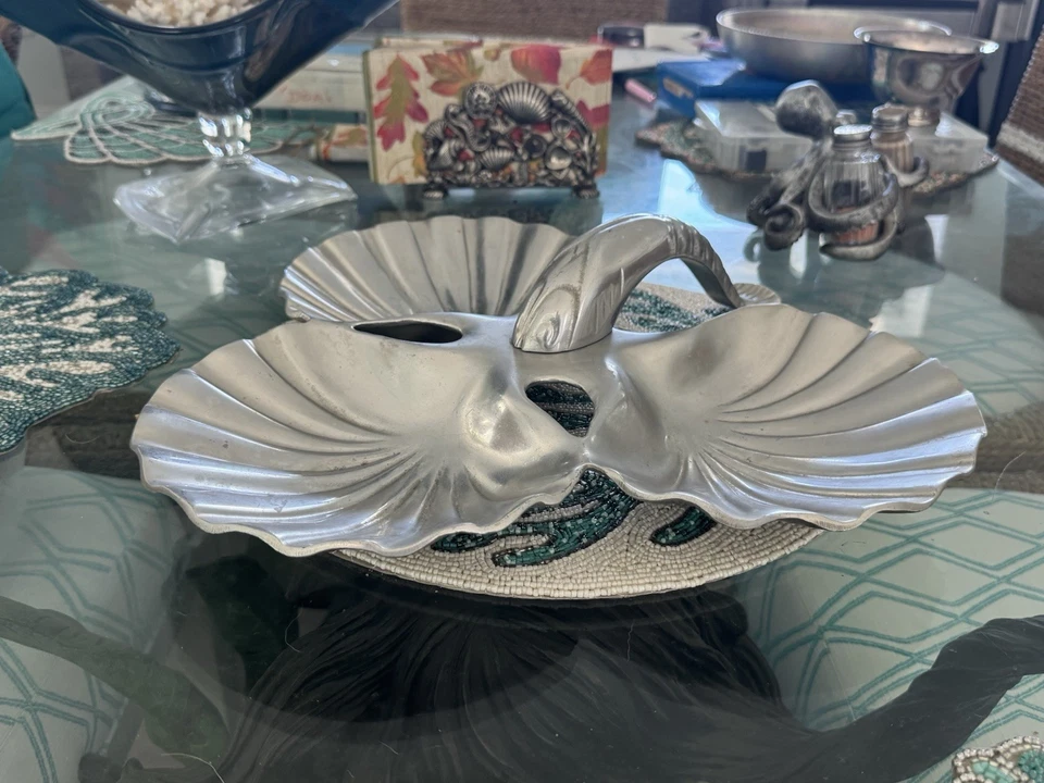 De colección SERVIDOR DE 3 ALMEJAS DE MEDIADOS DE SIGLO Mango de Camarón Aluminio Fundido B&B Foto 1 de 4