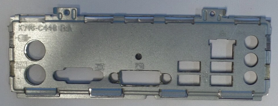 Fujitsu D2990-A11 GS2- Blende - Slotblech - IO Shield   #309465 - Bild 1 von 1