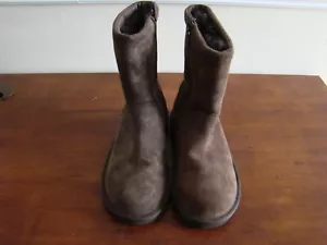 Zapatos cortos de gamuza UGG 5 M para mujer - Imagen 1 de 8