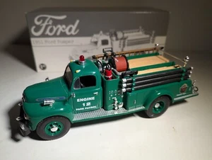 1/34 First Gear 1951 FORD ENGINE 12 SMOKEY BEAR PARK PATROL PUMPER #19-2640 - Picture 1 of 8