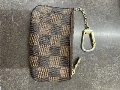 Louis Vuitton Damier Level Key Pouch Foto 1 de 4