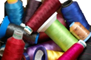 Thread Spools Sewing Mixed Colors Sizes Sewing Grab Bag Lot of 25 spools - Picture 1 of 2