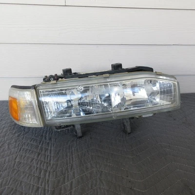 90-91 Honda Accord Headlight Front Right Passenger Side - Image 1 of 4