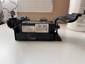 2011 2012 INFINITI M37 M56 Front Radar DISTANCE SENSOR 28437-1MA0A - Picture 1 of 4