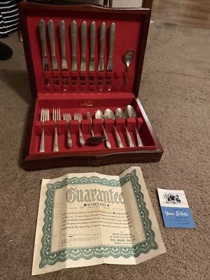 38 Piezas Amado/Ancla W.M. Juego Rogers plateado con estuche Foto 1 de 4