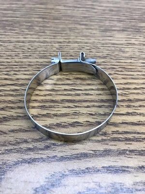 BMW K1200LT 1997-2009, ABRAZADERA COLECTOR ADMISIÓN D49 PARTE # 11611464912 Foto 1 de 4