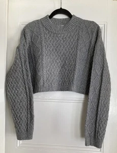 Suéter para mujer H&M mezcla de lana gris recortado mangas largas tejido con cable S - Imagen 1 de 12