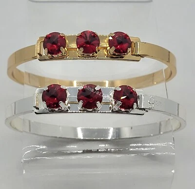 Brazalete enchapado con piedras de siam de cristal de Swarovski m/w; rojo oscuro Foto 1 de 4