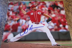 J.J. HOOVER CINCINNATI REDS SIGNED 8X10 GLOSSY PHOTO (A) JJ HOOVER - Picture 1 of 2