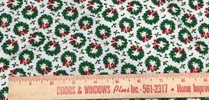 Holiday White Green Wreath Cotton Quilting Fabric Fat Quarters - Picture 1 of 2