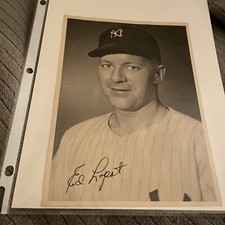 ED LOPAT 1947-50 NEW YORK YANKEES PICTURE PACK 6 1/2 X 9