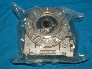 New Varvel SRS04020G318 GearBox - Picture 1 of 2