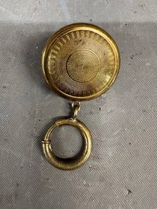 Antiguo Reloj de Bolsillo Llavero Latón Pin Retráctil Llavero Tono Dorado Tooled - Imagen 1 de 9
