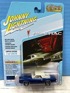 1/64 JOHNNY LIGHTNING CLASSIC GOLD 1973 PONTIAC GRAN AM ADMIRALITY BLUE POLY - Bild 1 von 2