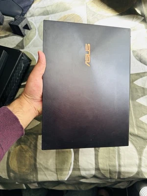 ASUS Zenbook S UX393JA 13.3" Intel Core i7 Laptop - 1 TB SSD - Image 1 of 4