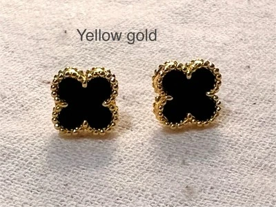 Pendientes trébol negro rellenos de oro amarillo de 18k 9 mm | Madreperla | Foto 1 de 4