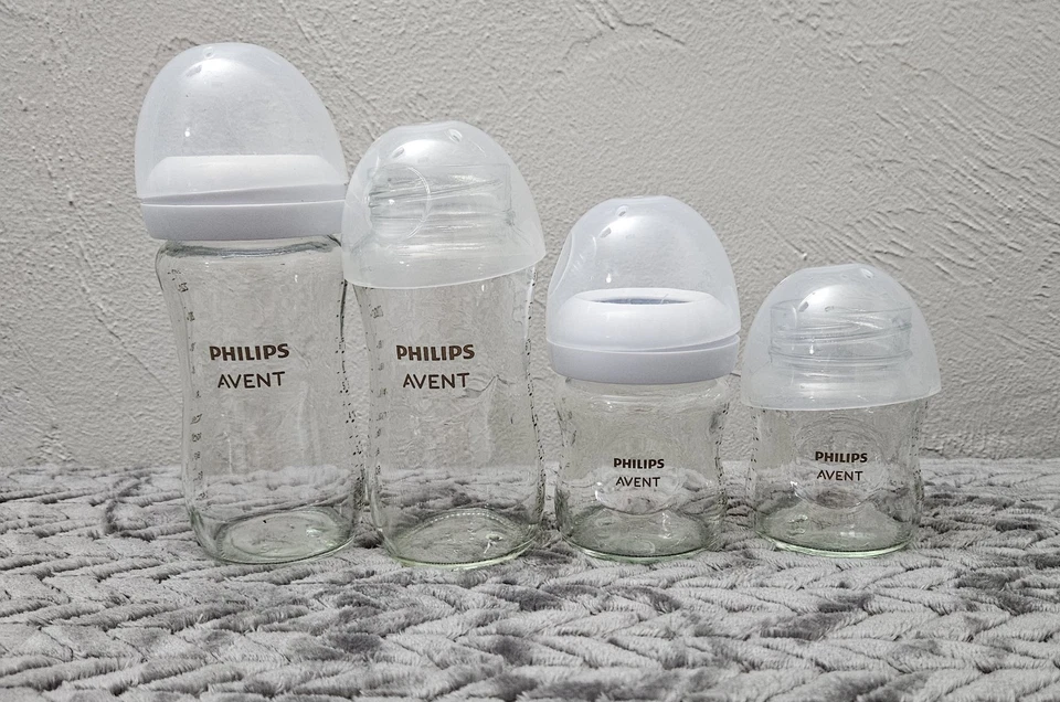 Набор стеклянных бутылочек Phillips Avent 2-4 унции и 2-8 унций детские бутылочки 2 верха и 4 крышки - Изображение 1 из 4