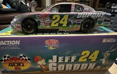 Jeff Gordon #24 Dupont/Looney Tunes 2001 Monte Carlo Stock Car 1:24 CWB - Image 1 of 4