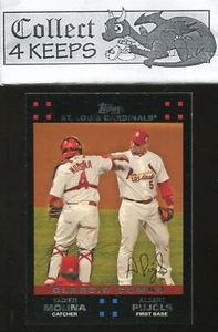 2007 Topps #329 Albert Pujols & Yadier Molina (HoF St Louis Cardinals) - Picture 1 of 2