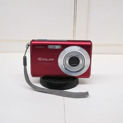 Casio Exilim Digital Camera EX-Z75 - Image 1 of 3