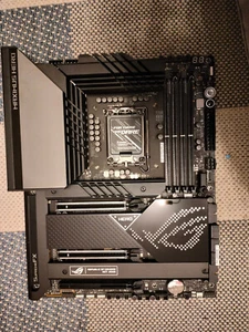 ASUS ROG MAXIMUS Z690 HERO - Carte mère ATX --NEUVE0 - Imagen 1 de 1