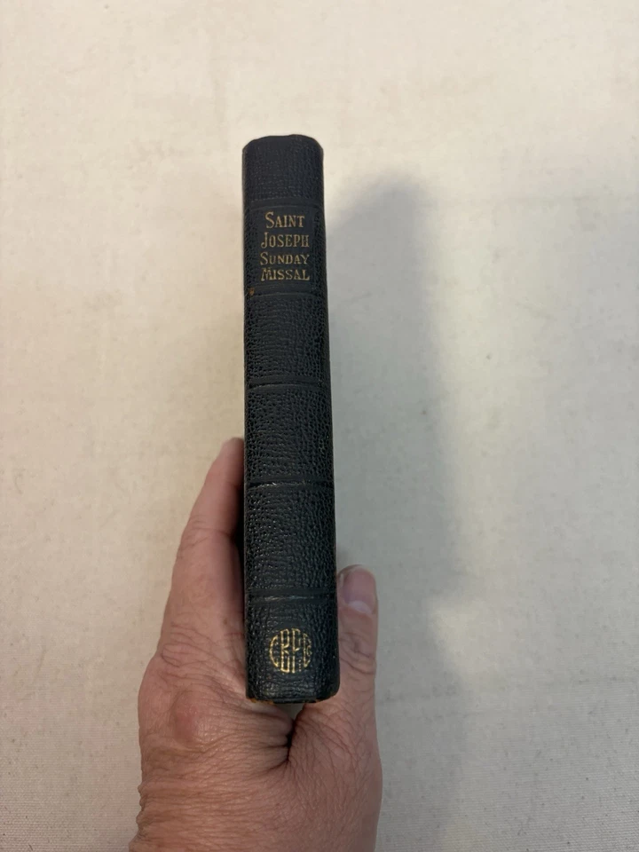 Saint Joseph Sunday Missal Confraternity Version 1954-1953 Foto 1 de 4