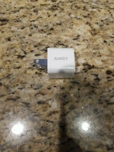 Aukey 20W PD USB C Charger Swift Lite iPhone Charger, Compact PA-F5 *NEW - Picture 1 of 4